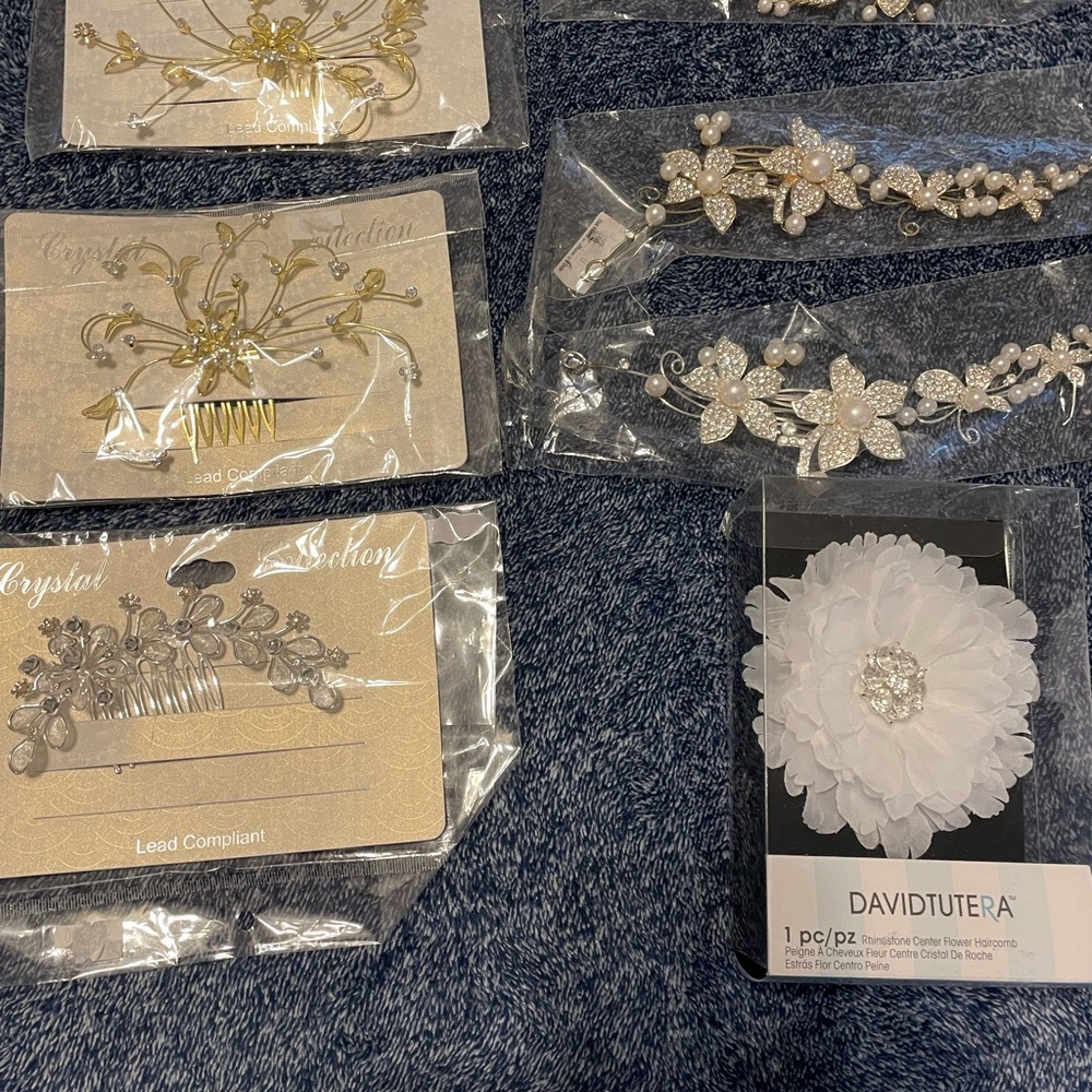 7 NWT hair accessories, all unopened. Bridal Wedding Hair Combs Bling